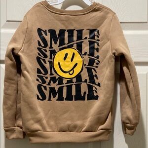 SHEIN Tan Smile Graphic Kids Sweatshirt